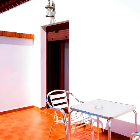 Apartment Sin Cocina Con Terraza, Aire Acondicionado Y Garaje